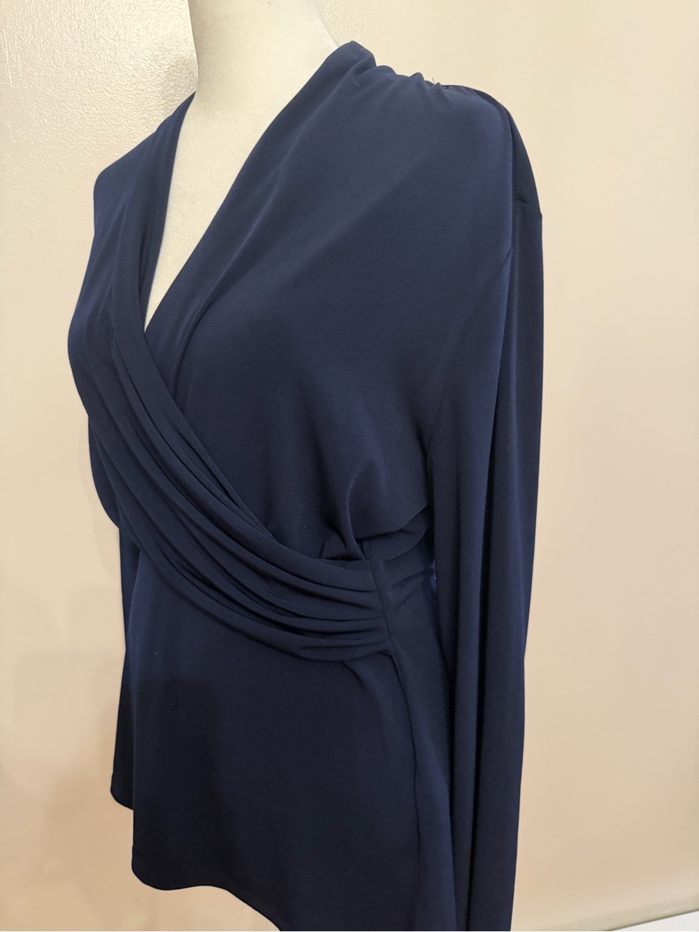 DKNY Womenβs Navy Blue Matte Jersey Faux Wrap Top Long Sleeve Size L - Picture 5 of 12